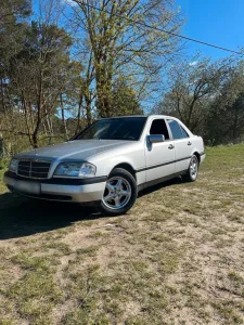 Mercedes-Benz Mercedes w202 mit H-Kennzeichen