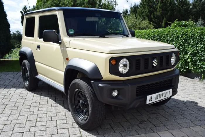 Suzuki Jimny Comfort AllGrip NFZ 1.HD/SUZUKI SH GEPFL.