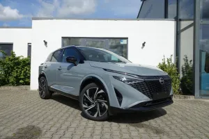 Nissan Qashqai TEKNA+ (plus) BOSE/Pano/HeadUp/Leder