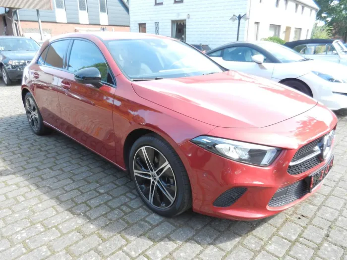 Mercedes-Benz A 200 AMG Klima Alu Leder Navi PDC LED