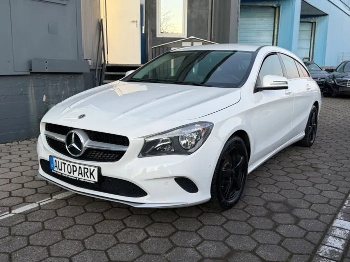 Mercedes-Benz Mercedes CLA 180 d Shooting Brake PEAK Edition