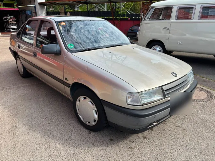 Opel Vectra 1.8 90PS 1991 TÜV AHK