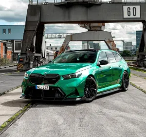 BMW M5 Touring inkl. 19 % B&WAHKDriveProf.0,5 Ver.