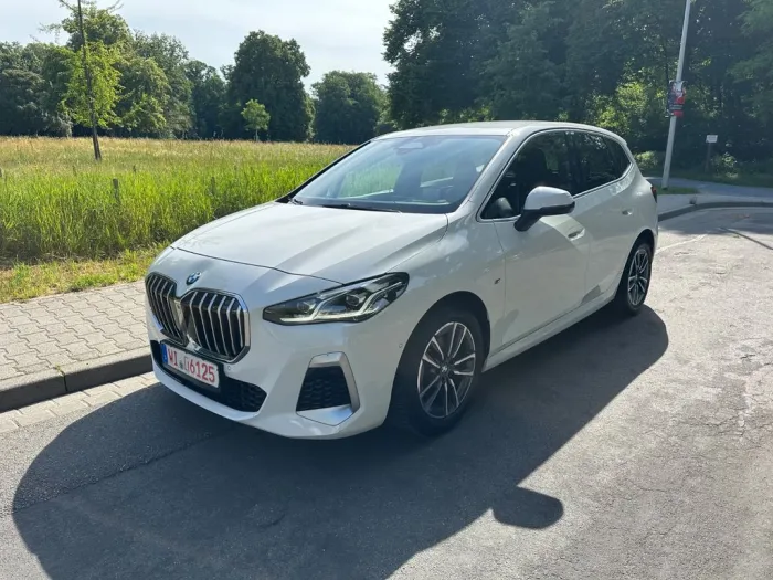 BMW 220i Active Tourer *M-SPORT-LED-KAMERA-KEYLESS*