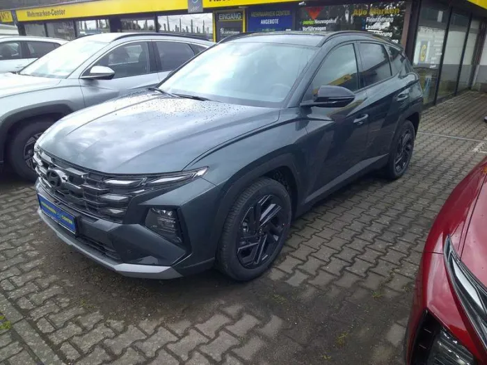 Hyundai TUCSON Black Edition Navi/L+Shzg/PDC v+h/Kamera/