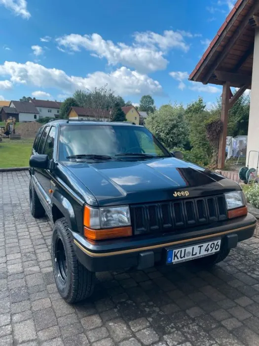 Jeep Grand Cherokee ZJ - TÜV NEU