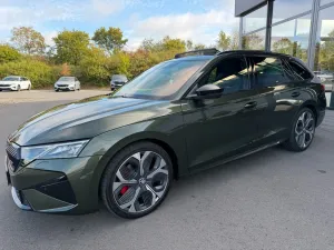 Skoda Octavia Kombi 2.0TSI RS Facelift Pano AHK 19