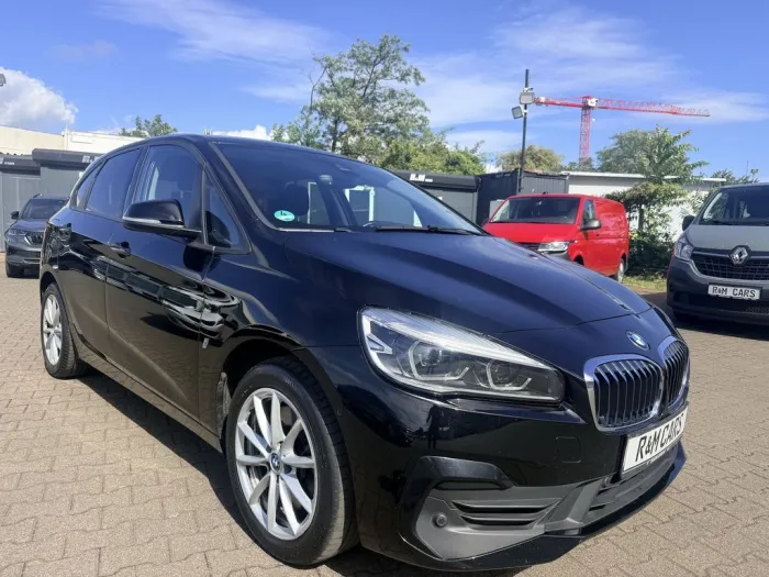 BMW 225 Active Tourer xe Plug IN Hybrid/Navi/