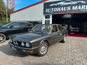 BMW 518