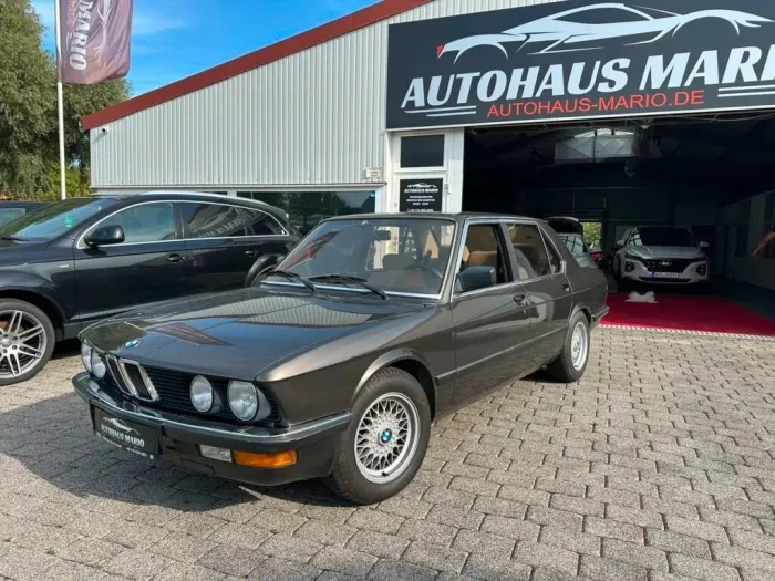 BMW 518