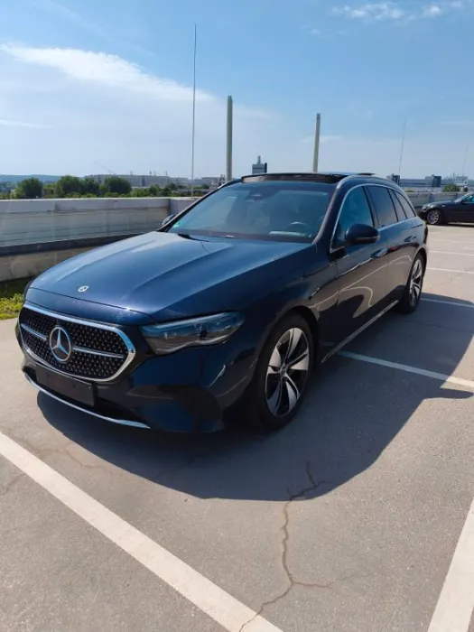 Mercedes-Benz E 300 de Avantgarde Advanced Plus Pano 360ćKamm