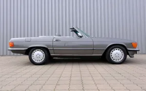 Mercedes-Benz SL 560 R107 - restauriert durch Mercedes -