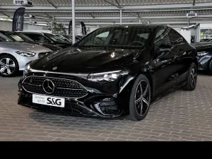 Mercedes-Benz CLA 200 AMG MBUX+RüKam+LED+Pano+Totwinkel+Night