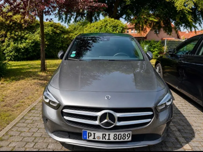 Mercedes-Benz B 180 DCT Progressive