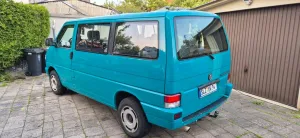 Volkswagen T4 Caravelle grün 2,5l Benzin 