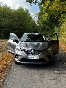 Renault Captur E-TECH Plug-In 160 Initiale Paris Ini...