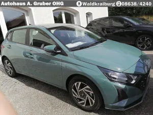 Hyundai i20 T-GDI (100 PS) Trend + Komfortpaket Navi+Kli