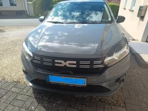 Dacia Sandero TCe 90 Essential Essential