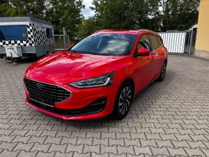 Ford Focus 1.0 Turnier Alu LED AHK 1 Hand HU Neu
