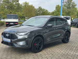 Ford Kuga Plug-In Hybrid ST-Line X Black Package AHK