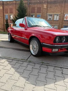 BMW 325 i E30 Cabrio VFL ,Brillantrot, H-K...