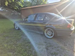 BMW E36 325i M50B25 ohne vanos Limousine