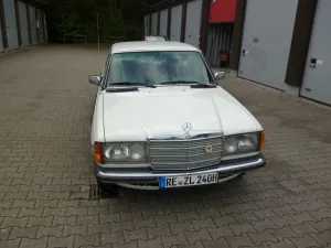 Mercedes-Benz W123 - 240 Diesel
