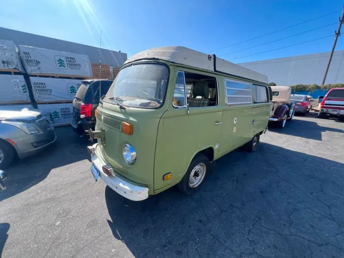 Volkswagen T2 Westfalia   