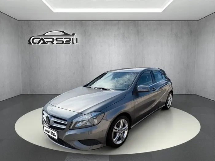 Mercedes-Benz A 180 7G-DCT Urban*Navi*Leder*PDC*Sitzbelüftung
