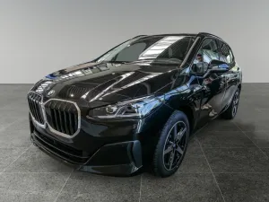 BMW 218 Active Tourer Park-Assistent HUD AHK-klappba