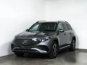 Mercedes-Benz EQB 350 4M AMG+AHK+FAHRASSI+360°+WI-PAKET+DISTR+