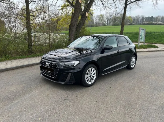Audi A1 25 TFSI S tronic S line  5J Garantie 8-fach 