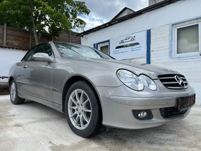 Mercedes-Benz CLK 200/AVANTGARDE/NAVI/KLIMA/SHZ/TUV/NEU
