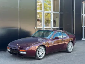 Porsche 944 S2