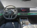 BMW i7 M70 xDrive Two Tone Gran Lusso TV Lounge-Seat