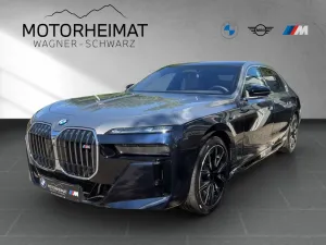 BMW i7 M70 xDrive Two Tone Gran Lusso TV Lounge-Seat