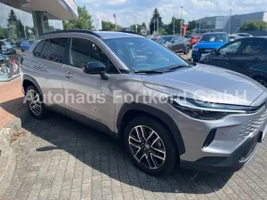 Toyota Corolla Cross 2.0 Hybrid Teamplayer - Navi, LHZ.