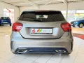 Mercedes-Benz A180 AMG/Night Paket/LED/Navi/Park-Assist/18