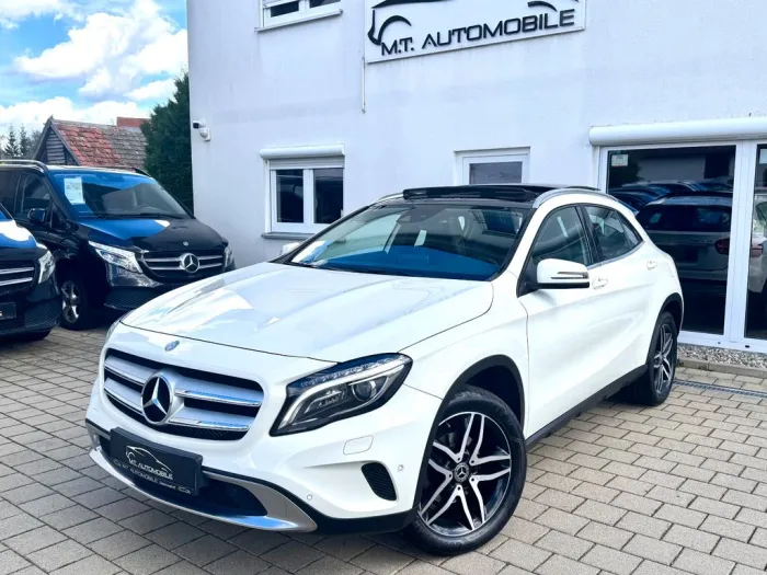 Mercedes-Benz GLA 200*URBAN*NAVI*TEMP*KLIMA*ILS*KAMERA*PDC*SHZ