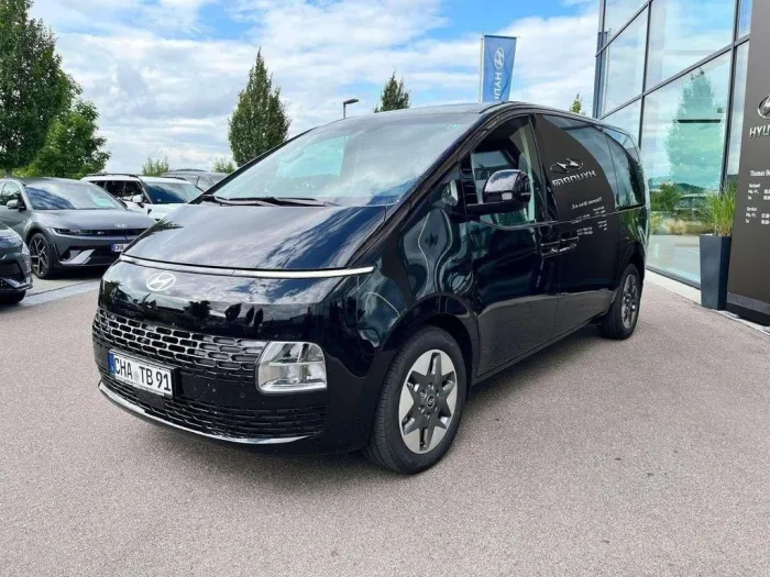 Hyundai STARIA Trend Hybrid 2WD