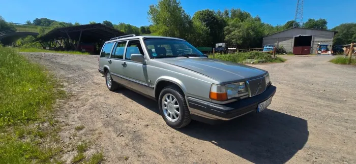 Volvo 945