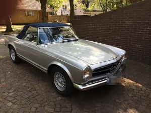 Mercedes-Benz Pagode SL 280