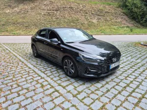 Hyundai i30 1.5 T-GDI Hybrid EDITION 30+ Fastback ED...