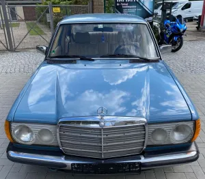 Mercedes-Benz 200 Oldtimer Limousine