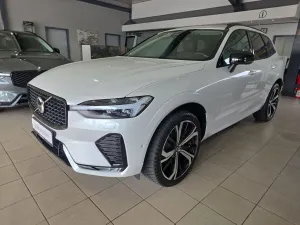 Volvo XC60 B4 Plus Dark ACC BLIS 360° 21Zoll H/K LED