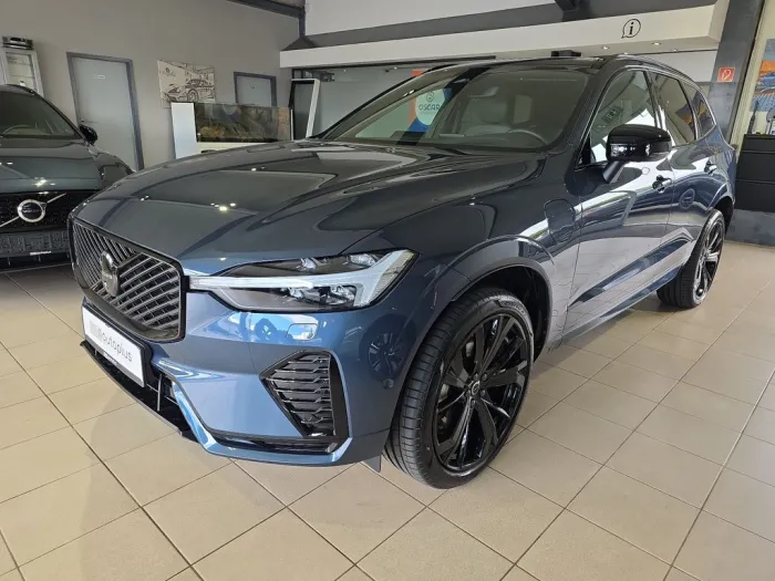 Volvo XC60 T8 Ultra Black Edition Recharge AWD AHK 360
