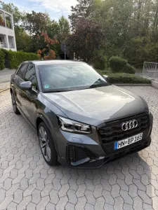 Audi Q2 35 TDI 2x S Line S LM19 Matrix AHK Leder