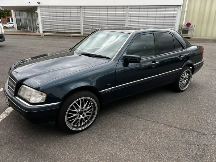 Mercedes-Benz Mercedes Benz C280 W202