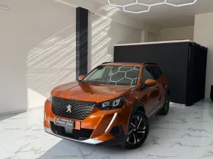 Peugeot 2008 BlueHDi 130 S&S EAT8 Allure Navi Pa