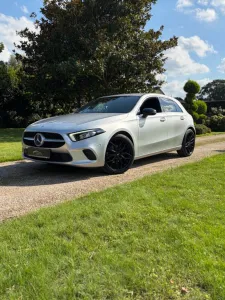 Mercedes-Benz A 180 A 19Zoll Alu Black Interior LED